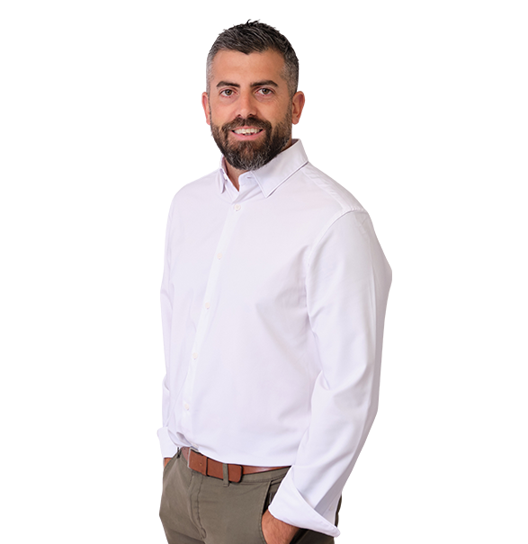 Román Álvarez, perito de automóviles y formador